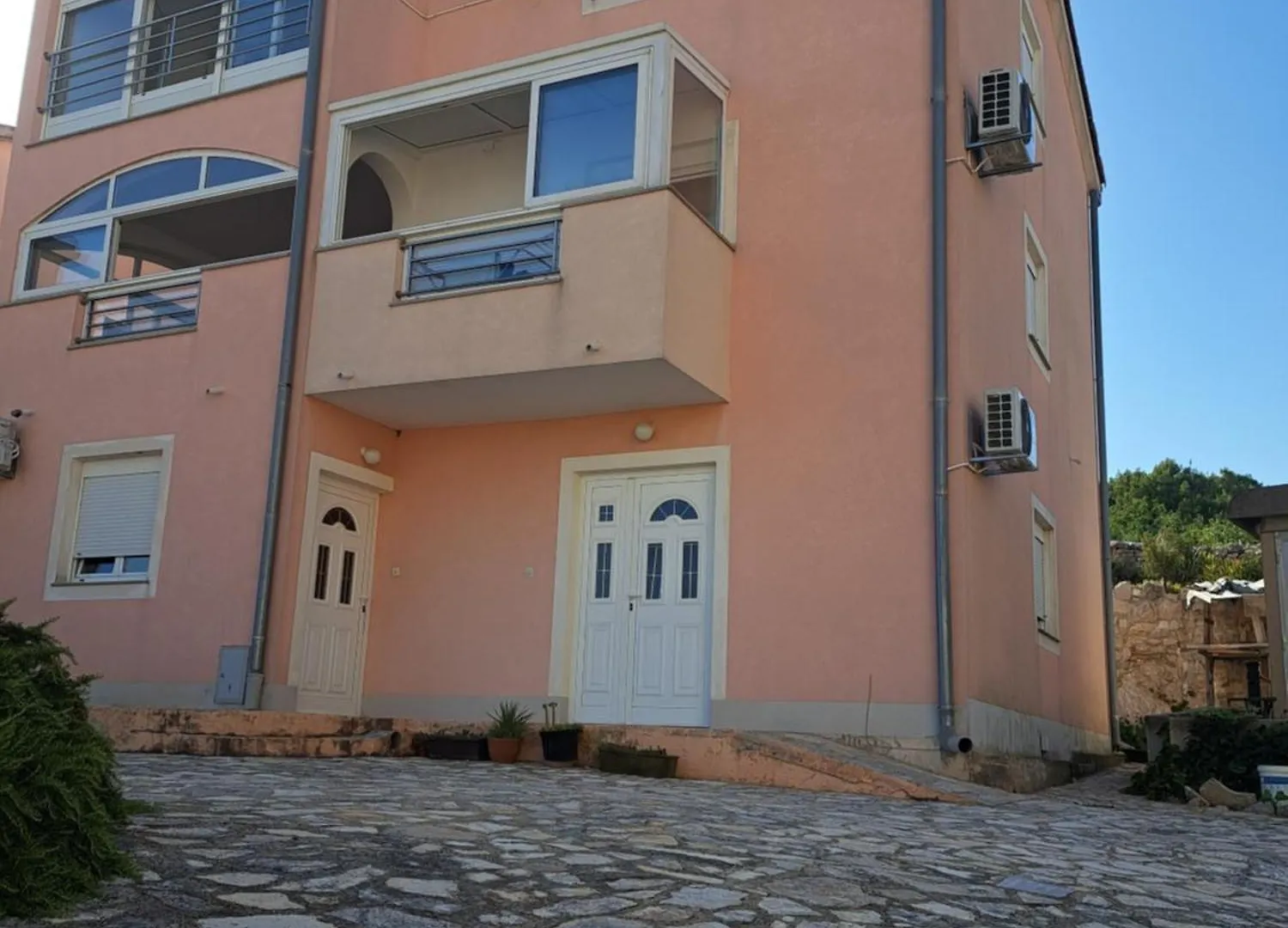 Apartmani Arta 3 Drage 0*,